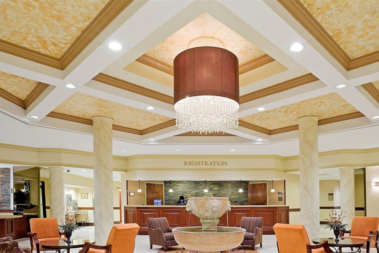 Crowne Plaza By Ihg 4*
