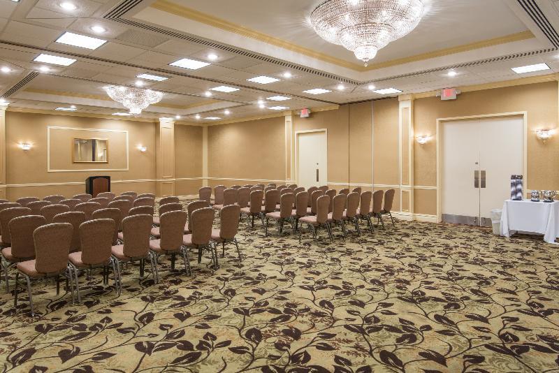 Crowne Plaza By Ihg